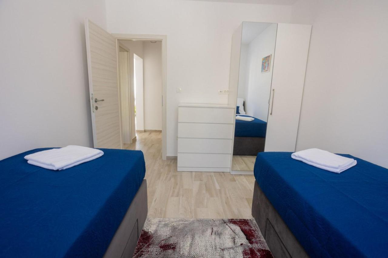 R&R Residence Podstrana Kültér fotó